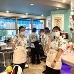 Hawaiian Cafe&Restaurant 魔法のパンケーキ - 店内のイキフン