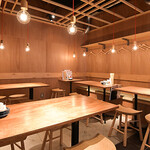 やきとんひなた - テーブル席