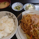 Okonomiya Kita Machiyan - キムチ焼きそばの定食♪