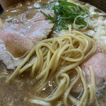 Chuuka Soba Oshitani - 【期間数量限定】牡蠣煮干そば 980円（2023年5月）麺は中細