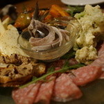 バール エ ターヴォラ カルダ ラ・ジョストラ - まかせた前菜盛り