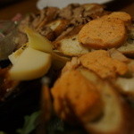 バール エ ターヴォラ カルダ ラ・ジョストラ - サーモン、レバパテ