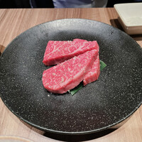 焼肉うしごろ 新宿三丁目店 - 