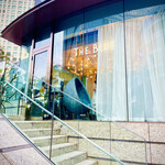 THE BLUE - 店構え(シャンテ側)