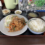 中国家庭料理 香福園 - 生姜焼定食　718円