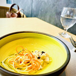 RISTORANTE E'VOLTA Unico Polo - 大山鶏のトンナータソース　人参とズッキーニのパスタ仕立て　マーガオ添え