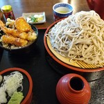 Sobadokoro Jisuke - Bセットもりのそば大盛1200円。