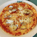 TIROL - 海の幸ピッツァ
