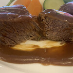 伊藤グリル - ビーフ断面