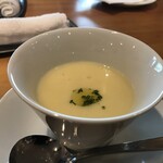 コメドール エステラ - 