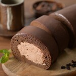 チョコロールケーキ