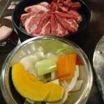 成吉思汗 大黒屋 - 1番セット(2574円)と焼き野菜(サービス)