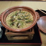 虎屋 壺中庵 - 鮎の土鍋炊き込みご飯