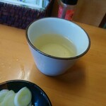 関西風手打うどん いらっしゃい - 温かいだし汁