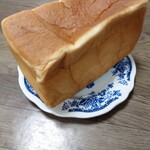 セントル ザ・ベーカリー - 角食パン、少し凹んでしまった