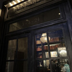 TOKYO Whisky Library - 