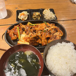 ヨギヨ - 豚肉炒め