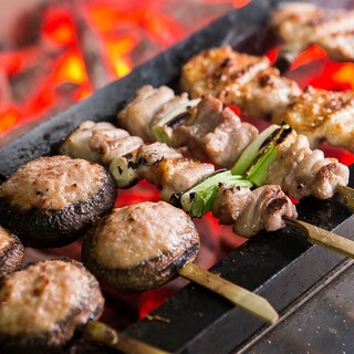 Grilled skewer delicately grilled by a craftsman with perfect heat