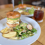 Craft burger & dinning THE ROOTS - 