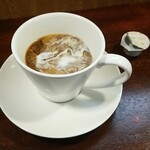 キッチン ブルー グローブ - ミルクを入れます