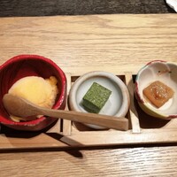 ダイナミックキッチン＆バー 響 中之島フェスティバルプラザ店 - 三種のデザート