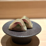 匠 進吾 - 毎度の好物シリーズ、酢締めの鯵ーー。爽やか。