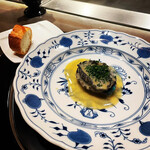 銀座うかい亭 - 鮑の岩塩蒸し