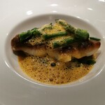 Les deux - マトウダイのポワレ　ブイヤベースソース