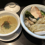 らーめん三極志 - 濃厚牡蠣つけ麺