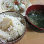 ほたる 2号館 - 筍ご飯、わかめとみょうがの味噌汁