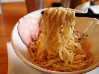 くそオヤジ最後のひとふり - 期間限定　ホタテのスモークあえ麺 よく混ぜて食べる