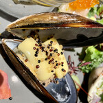 ワインキッチン コメット - 宮島ムール貝　トリュフとコンテチーズ