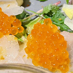 ワインキッチン コメット - 愛媛県産 熟成真鯛のカルパッチョ　ホワイトアスパラとフレンチキャビア