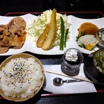 ほびーい喫茶店 - しょうが焼きセット 750円(税込)。