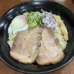 麺処 うきとみ - 油そば並(温玉1つ) 塩、細麺Ver.☆裏メニュー