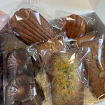 パティスリー ラ・ガール バイ ルイ ロブション - 