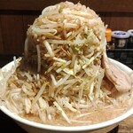 Ramen Izana - 大もやしラーメン野菜まし（930円）