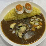 大阪マルカレー - 水茄子のナムルとタラとイカのカレー