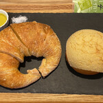 テーラ・テール - テーラテール&メロンパン