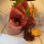 季節料理 よし野 - カツオ刺身