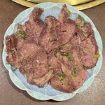 Yakiniku Kurogyuu Ten - タン塩 1180円＋税
      2023年5月19日