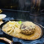 焼肉 鼎豐 - ハンバーグ