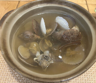 Tomakomai Shinsen Uoichiba - 4種類の貝の酒蒸し