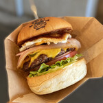 The Burger Stand N’s - ・ベーコンエッグチーズバーガー 1,518円/税込
            ・トッピング ハラペーニョ 110円/税込