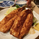 大衆割烹 三州屋 - アジフライは大判