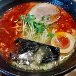 ドラゴンラーメン - 味噌ラーメン＋辛味（激辛）