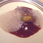 祇園おくむら - 太刀魚のワインソース。枝豆とコーンのリゾットにマッシュルームの泡をそえて。