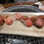 Koube Gyuu Yakiniku Yazawa - 牛肉の握り寿司