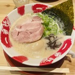 熟成とんこつラーメン専門 一番軒 - 