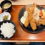 かごの屋 - 大海老フライと唐揚げ定食　１６００円